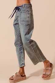 Patch Pocket Barrel Leg Jeans