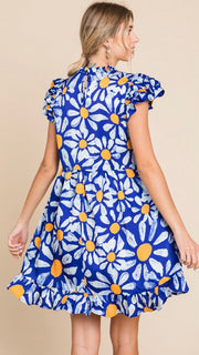 Bold Daisy Print Dress w/Pockets