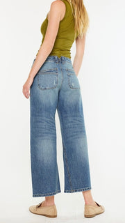 Mid Rise Loose Barrel Leg Jean