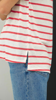 Step Hem V-Neck Stripe Tee