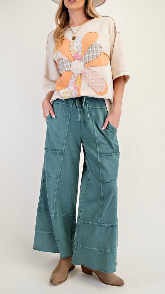 Rolled Edge Cargo Wide Leg Pants