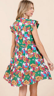 Bold Floral Print Tiered Dress w/Pockets