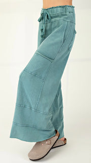 Rolled Edge Cargo Wide Leg Pants