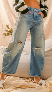 Mid Rise Destruct Barrel Leg Jeans