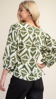 Triangle Print 3/4 Sleeve Top