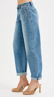 Mid Rise Welt Pkt Barrel Jeans