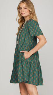 Single Flower Tiered Dress w/Pockets