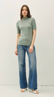 Mock Neck Stretch Knit S/S Top