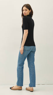 Mock Neck Stretch Knit S/S Top