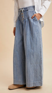 Striped Pintuck Wide Leg Jeans