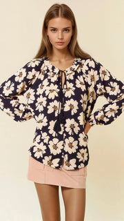 Dot Floral Ruffle Collar L/S Top