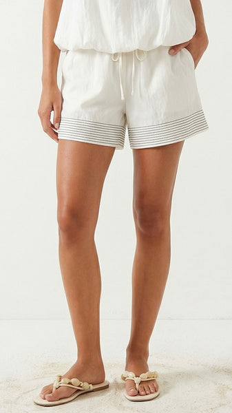 Stitched Hem Detail Shorts w/Pockets