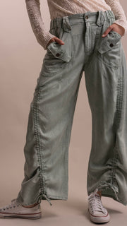 Multi-Cargo Ruched Leg Pants
